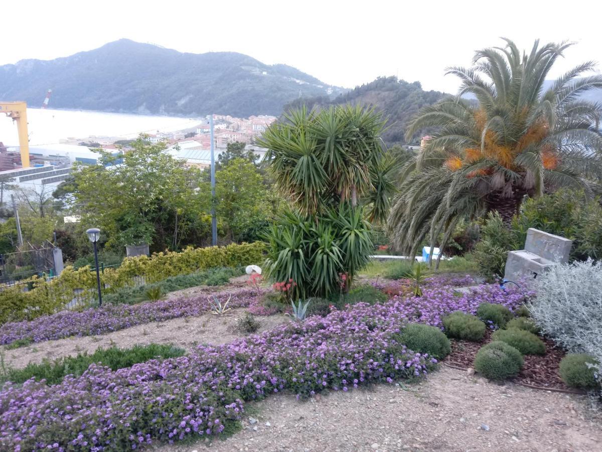 Appartamento Taggiasca A Riva Trigoso 东塞斯特里 外观 照片